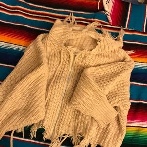 OVERSIZED KNITTED ZIP UP